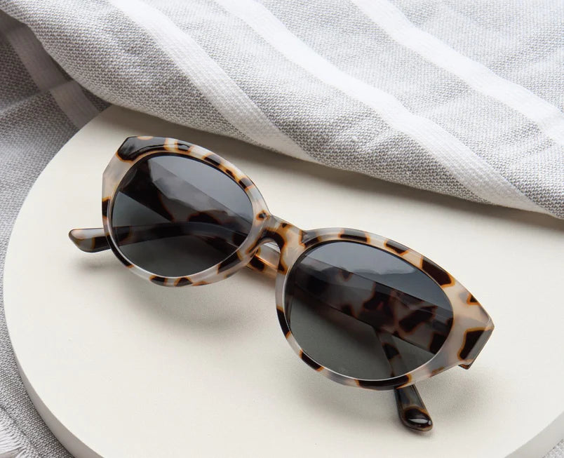Peepers Polarized Sunglasses