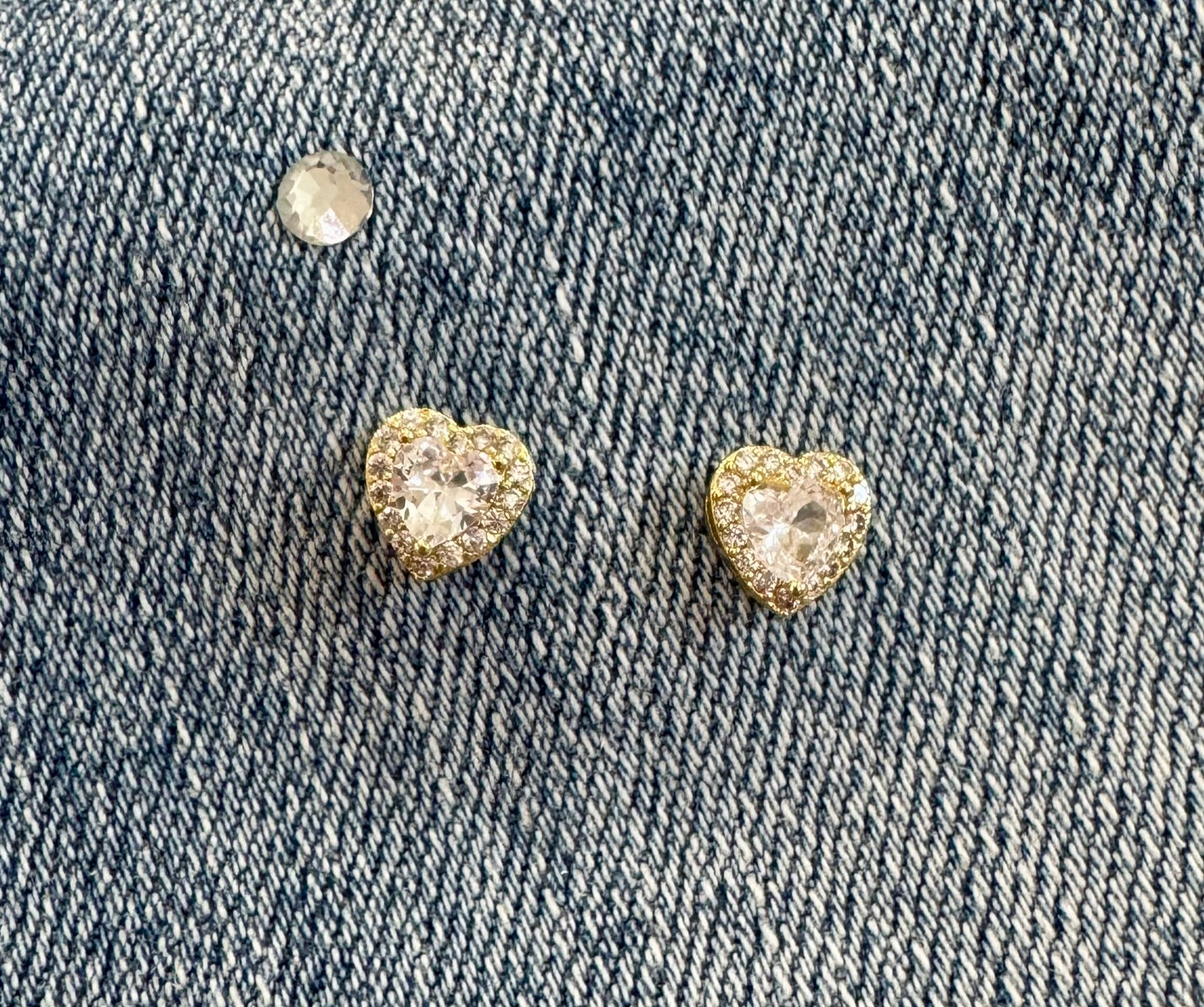 Dainty Heart Studs