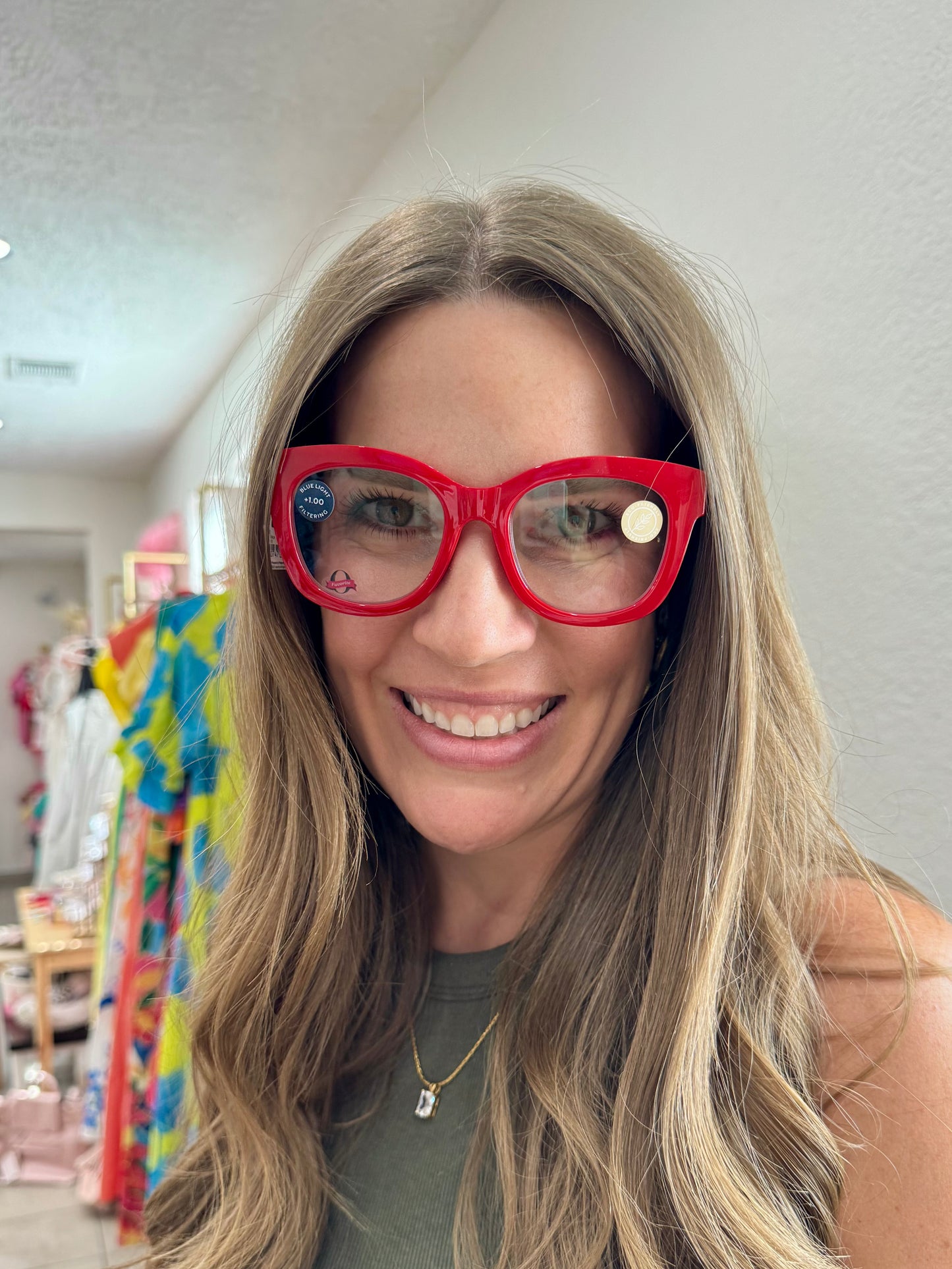 Peepers - Center Stage - Red