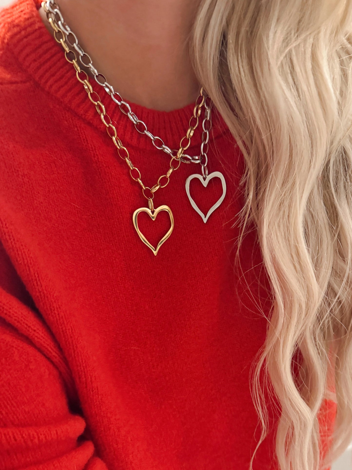 Chansuttpearls Hollow Heart Necklace